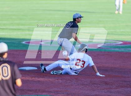 Thumbnail 2 in Oaks Christian vs. Newbury Park photogallery.