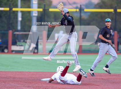 Thumbnail 2 in Oaks Christian vs. Newbury Park photogallery.