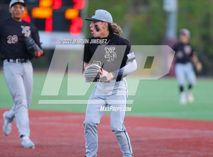 Thumbnail 2 in Oaks Christian vs. Newbury Park photogallery.