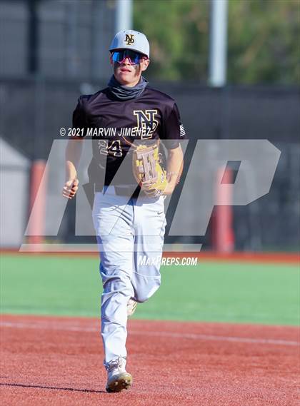 Thumbnail 2 in Oaks Christian vs. Newbury Park photogallery.