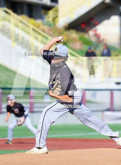 Thumbnail 2 in Oaks Christian vs. Newbury Park photogallery.
