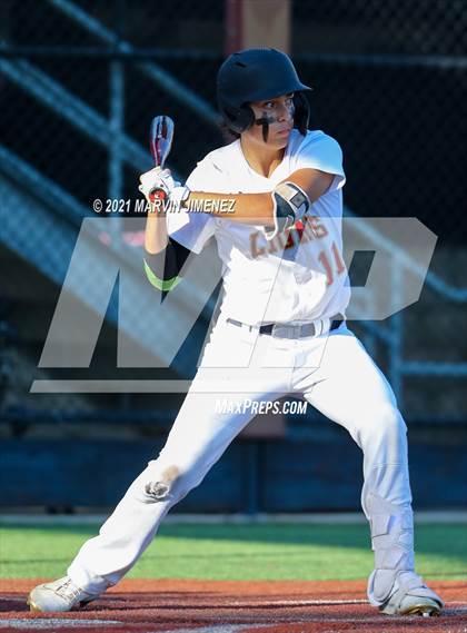 Thumbnail 3 in Oaks Christian vs. Newbury Park photogallery.