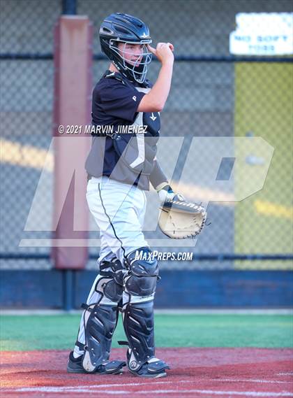 Thumbnail 3 in Oaks Christian vs. Newbury Park photogallery.