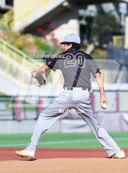 Thumbnail 3 in Oaks Christian vs. Newbury Park photogallery.