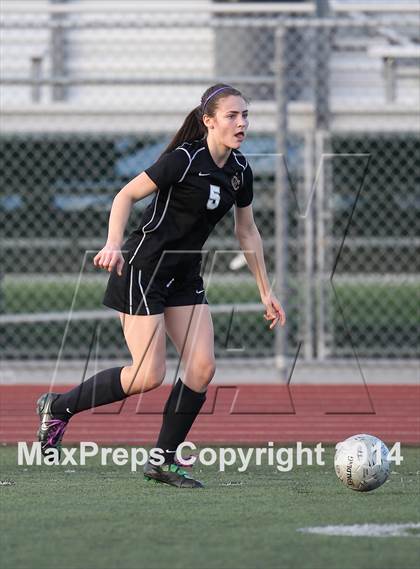 Thumbnail 3 in Saint Joseph vs. Oaks Christian (CIF SS D3 Final) photogallery.