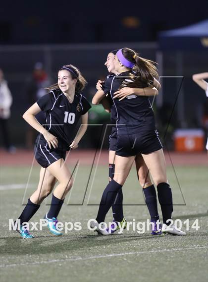 Thumbnail 1 in Saint Joseph vs. Oaks Christian (CIF SS D3 Final) photogallery.