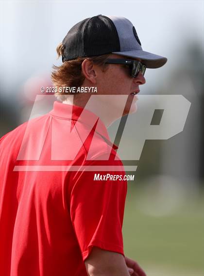 Thumbnail 2 in Kent Denver @ Regis Jesuit (CHSAA 5A Q-Final) photogallery.