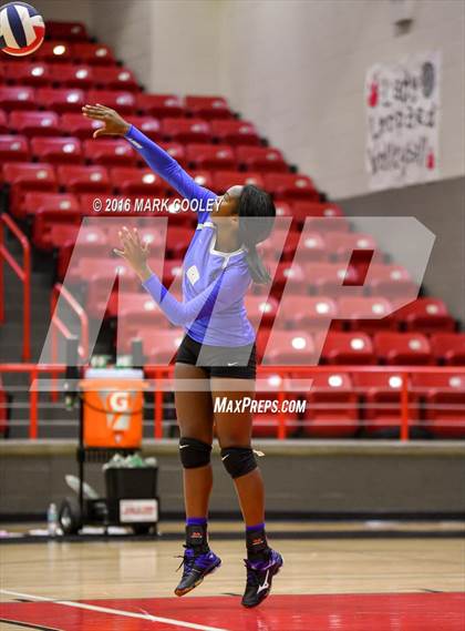 Thumbnail 2 in Connally @ Lorena photogallery.