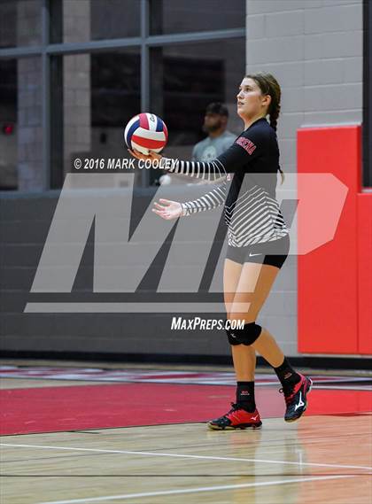 Thumbnail 2 in Connally @ Lorena photogallery.