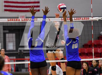 Thumbnail 2 in Connally @ Lorena photogallery.