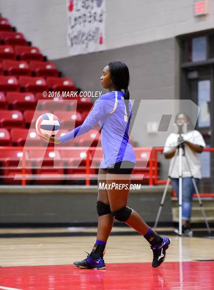 Thumbnail 3 in Connally @ Lorena photogallery.