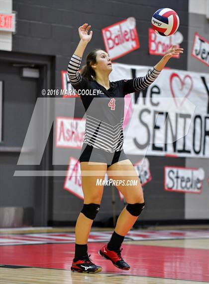 Thumbnail 1 in Connally @ Lorena photogallery.