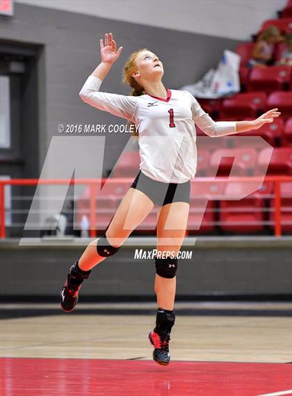 Thumbnail 2 in Connally @ Lorena photogallery.