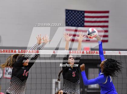 Thumbnail 2 in Connally @ Lorena photogallery.