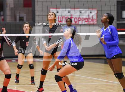 Thumbnail 3 in Connally @ Lorena photogallery.