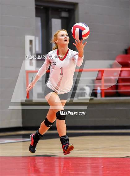 Thumbnail 1 in Connally @ Lorena photogallery.