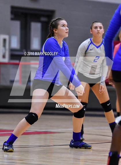 Thumbnail 2 in Connally @ Lorena photogallery.