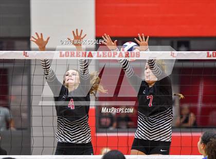 Thumbnail 2 in Connally @ Lorena photogallery.
