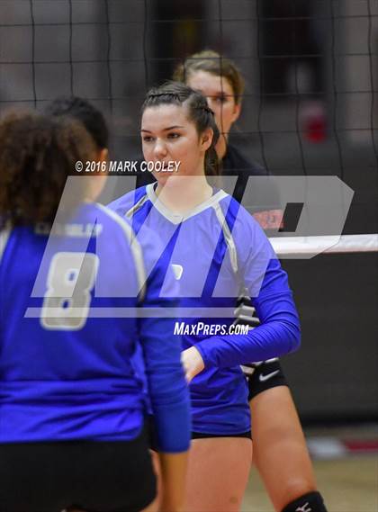 Thumbnail 1 in Connally @ Lorena photogallery.