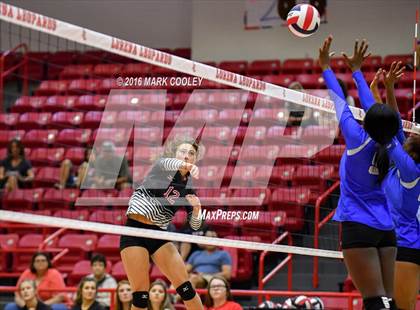 Thumbnail 1 in Connally @ Lorena photogallery.