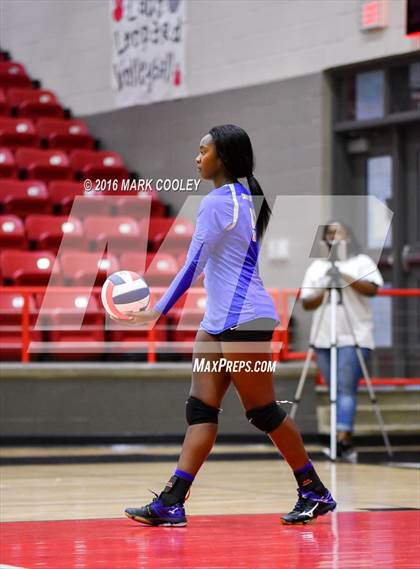 Thumbnail 2 in Connally @ Lorena photogallery.