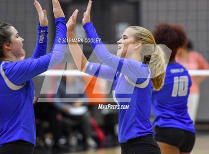 Thumbnail 3 in Connally @ Lorena photogallery.