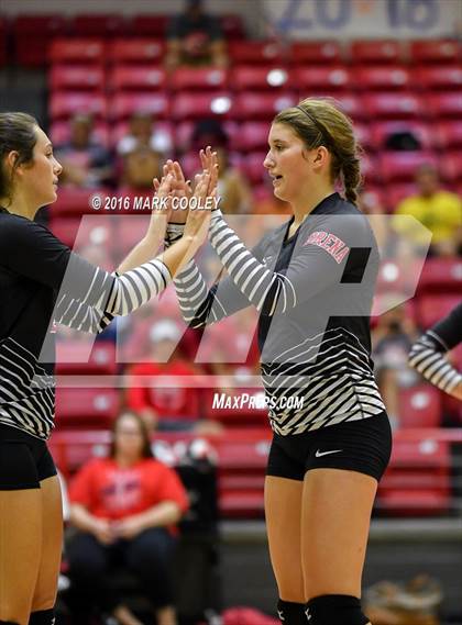 Thumbnail 3 in Connally @ Lorena photogallery.