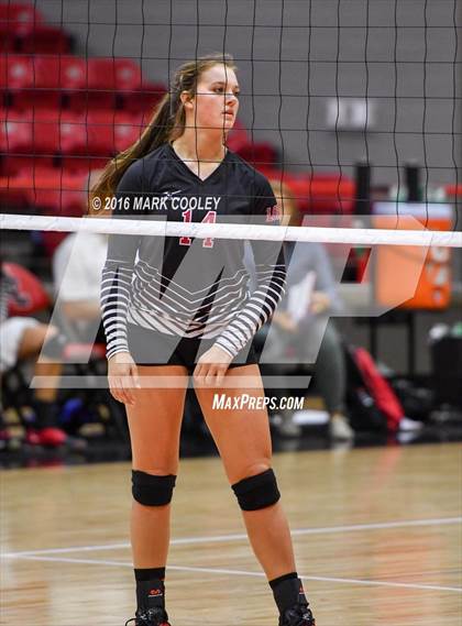 Thumbnail 3 in Connally @ Lorena photogallery.