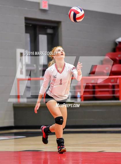 Thumbnail 2 in Connally @ Lorena photogallery.