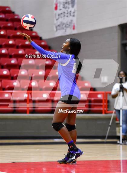 Thumbnail 2 in Connally @ Lorena photogallery.