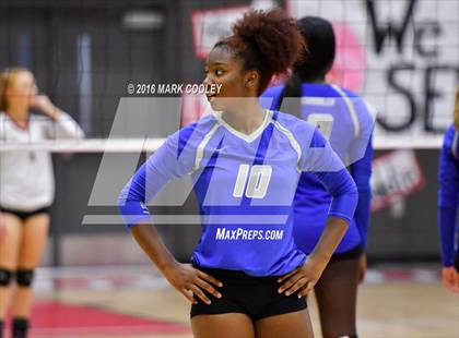 Thumbnail 2 in Connally @ Lorena photogallery.