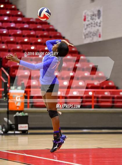 Thumbnail 1 in Connally @ Lorena photogallery.
