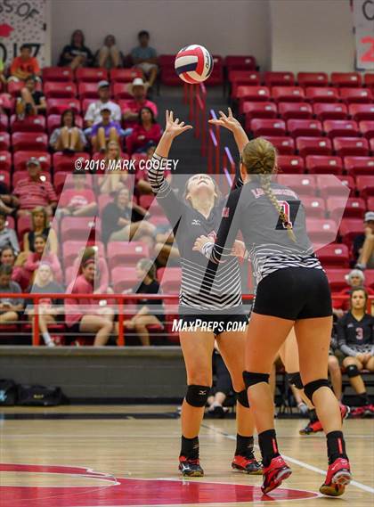 Thumbnail 1 in Connally @ Lorena photogallery.