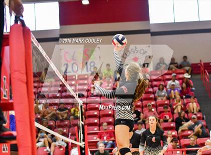 Thumbnail 2 in Connally @ Lorena photogallery.