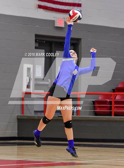 Thumbnail 2 in Connally @ Lorena photogallery.