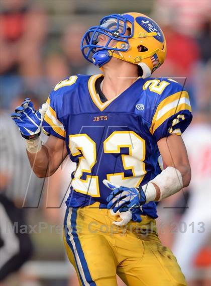 Thumbnail 3 in Syosset @ East Meadow photogallery.