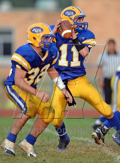 Thumbnail 2 in Syosset @ East Meadow photogallery.
