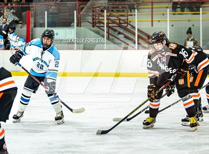 Thumbnail 2 in Lewis-Palmer @ Chugiak photogallery.