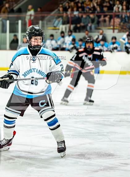 Thumbnail 2 in Lewis-Palmer @ Chugiak photogallery.