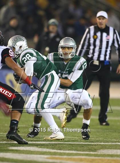 Thumbnail 1 in Centennial vs. De La Salle (CIF State Open Division Final) photogallery.