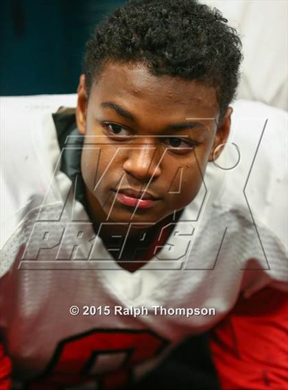Thumbnail 2 in Centennial vs. De La Salle (CIF State Open Division Final) photogallery.