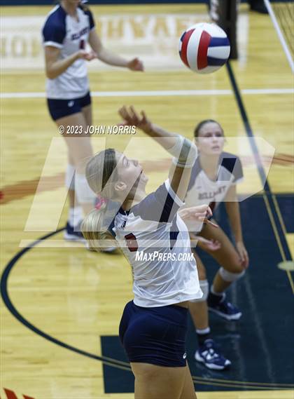 Thumbnail 2 in Leo @ Bellmont photogallery.