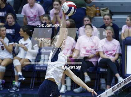 Thumbnail 1 in Leo @ Bellmont photogallery.