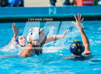 Thumbnail 3 in Bishop O'Dowd vs. Alhambra (Pinole Valley Invitational) photogallery.