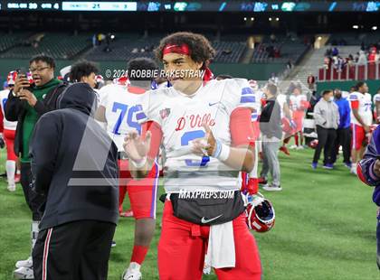 Thumbnail 3 in Duncanville vs. DeSoto (UIL 6A Division 1 Quarterfinals) photogallery.