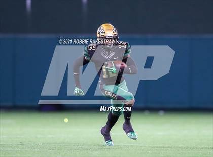 Thumbnail 2 in Duncanville vs. DeSoto (UIL 6A Division 1 Quarterfinals) photogallery.