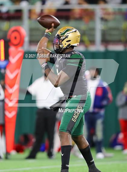 Thumbnail 1 in Duncanville vs. DeSoto (UIL 6A Division 1 Quarterfinals) photogallery.