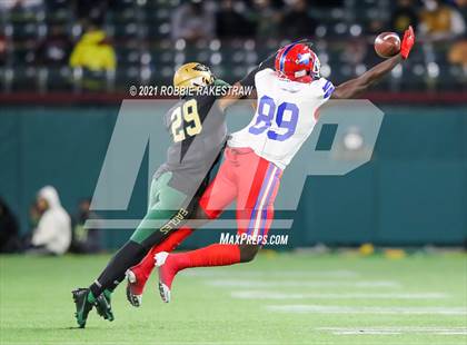Thumbnail 3 in Duncanville vs. DeSoto (UIL 6A Division 1 Quarterfinals) photogallery.