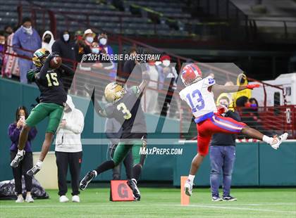 Thumbnail 1 in Duncanville vs. DeSoto (UIL 6A Division 1 Quarterfinals) photogallery.