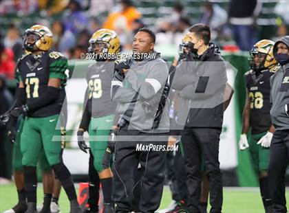 Thumbnail 2 in Duncanville vs. DeSoto (UIL 6A Division 1 Quarterfinals) photogallery.